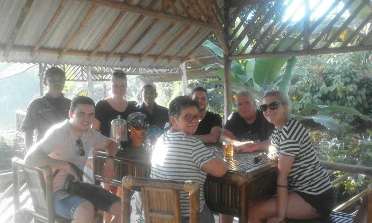 De Salak Homestay Богор Екстер'єр фото