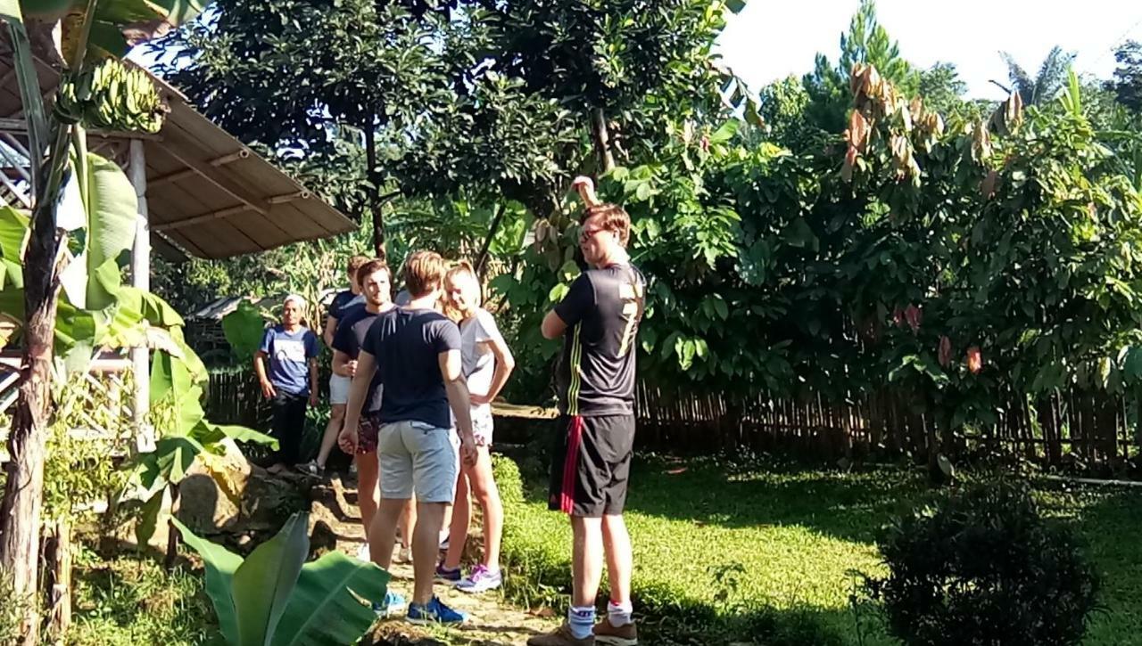 De Salak Homestay Богор Екстер'єр фото